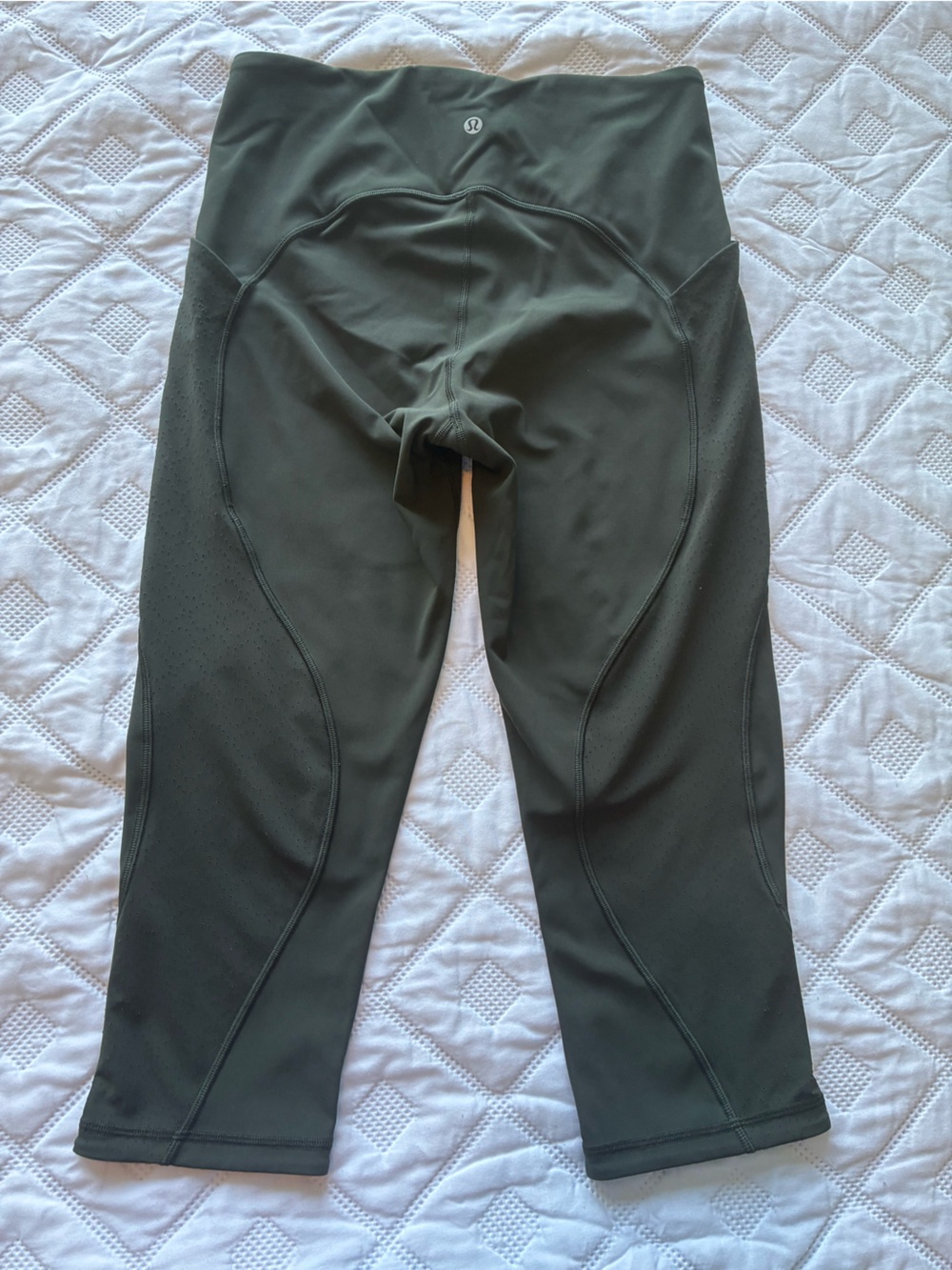 Lululemon Time To Sweat Crop 27" - Dark Olive - Size 8